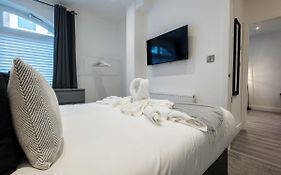 Hull City Centre Converted Brewery Apartment 4